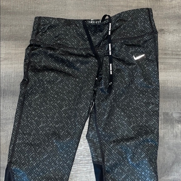 Nike Dri-Fit running capris black & gray small - Picture 2 of 8